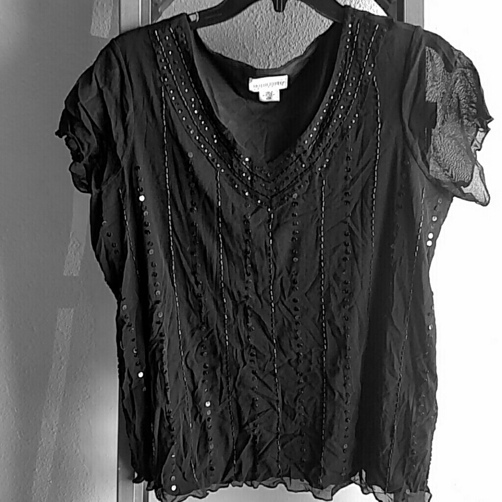 Classy black top